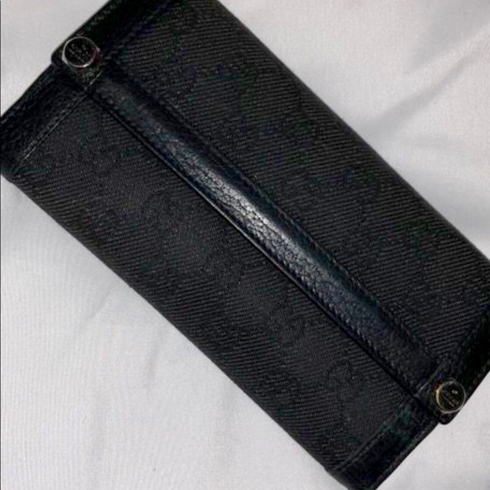 Gucci purse + matching wallet